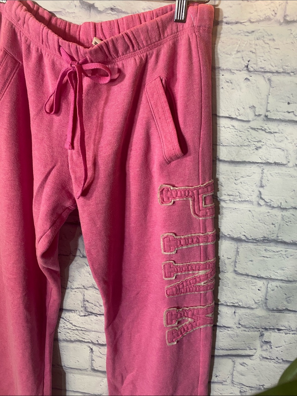 Y2K Vintage Victoria Secret PINK Sweatpants with Side Logo - Picture 2 of 8